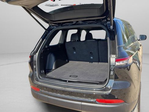 New 2025 Jeep Grand Cherokee Altitude RWD image 25