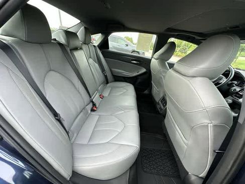 Used 2019 Toyota Avalon XLE w/ Moonroof Package FWD image 22