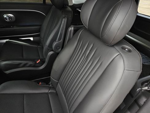 New 2026 Hyundai Ioniq 9 Calligraphy image 17