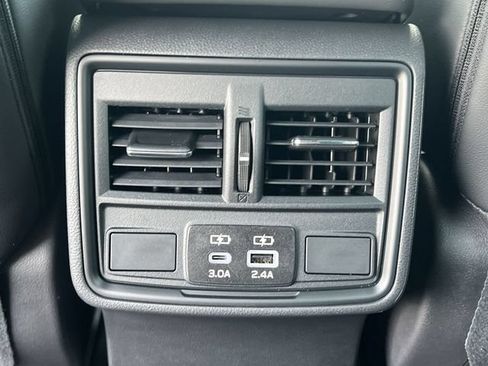 New 2026 Subaru Forester Premium AWD/4WD image 33