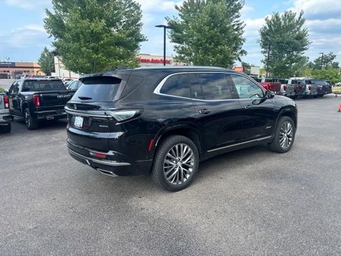 Used 2026 Buick Enclave Avenir w/ Super Cruise Package AWD/4WD image 5