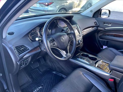 Used 2017 Acura MDX SH-AWD image 16
