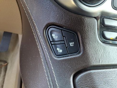 Used 2016 Chevrolet Suburban LTZ AWD/4WD image 18