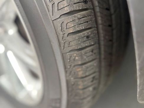 Used 2016 Ford Explorer Limited image 26