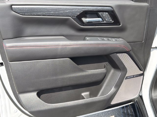 Used 2026 GMC Yukon AT4 Ultimate AWD/4WD image 15