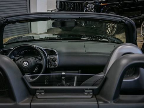 Used 2002 Honda S2000 image 17