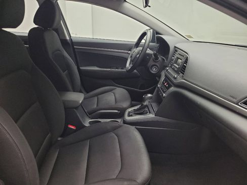 Used 2018 Hyundai Elantra SE FWD image 21