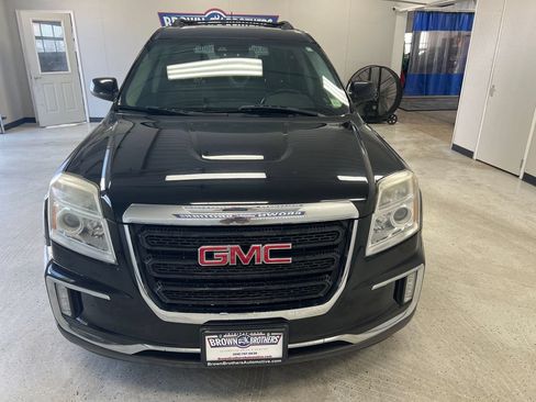 Used 2017 GMC Terrain SLE w/ Technology Package AWD/4WD image 6