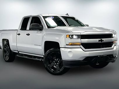 Used 2018 Chevrolet Silverado 1500 Custom w/ Custom Convenience Package