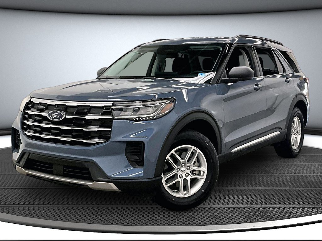 Used 2025 Ford Explorer Active AWD/4WD image 3