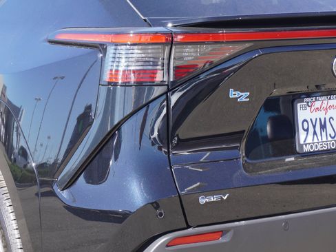 Used 2026 Toyota bZ FWD image 8