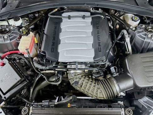 Used 2021 Chevrolet Camaro SS image 9