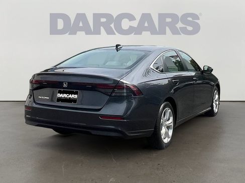 Used 2023 Honda Accord LX image 7