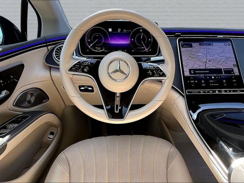 Used 2022 Mercedes-Benz EQS 450+ Sedan image 8