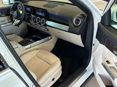 Used 2026 Mercedes-Benz GLB 250 4MATIC image 24
