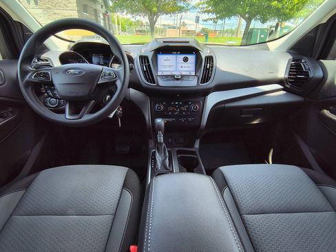 Used 2017 Ford Escape SE w/ Equipment Group 201A AWD/4WD image 11