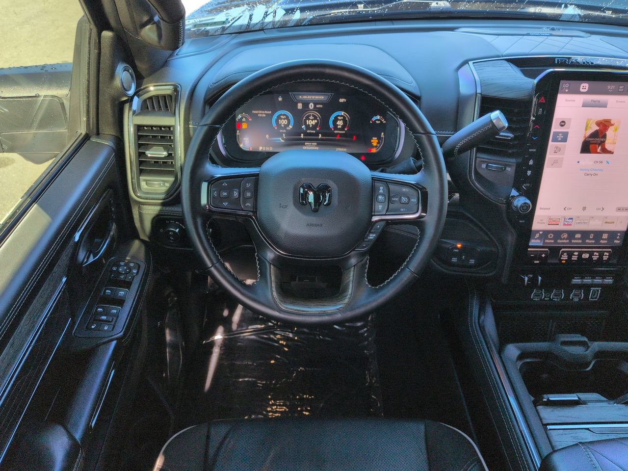 Used 2025 RAM 2500 Limited AWD/4WD image 15