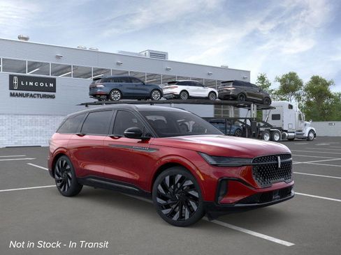 New 2026 Lincoln Nautilus Reserve image 7