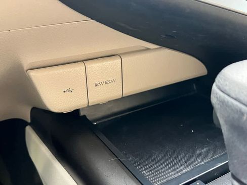 Used 2023 Toyota Camry LE image 28