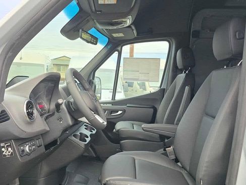 New 2026 Mercedes-Benz Sprinter 2500 image 24