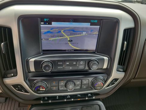 Used 2018 GMC Sierra 1500 SLT AWD/4WD image 31