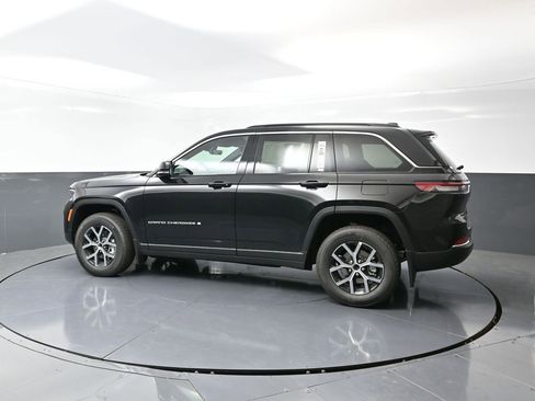 New 2025 Jeep Grand Cherokee Limited w/ Trailer Tow Package image 6