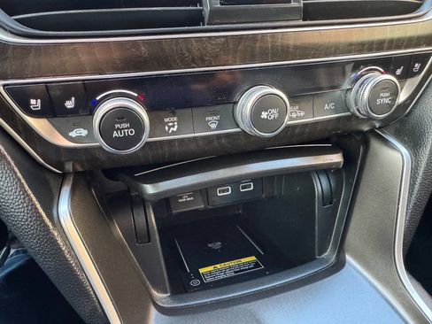 Used 2022 Honda Accord Touring image 24