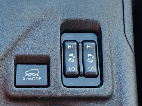 Used 2018 Subaru Crosstrek 2.0i Limited image 30