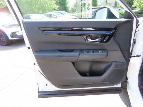 Used 2025 Honda CR-V EX-L image 15