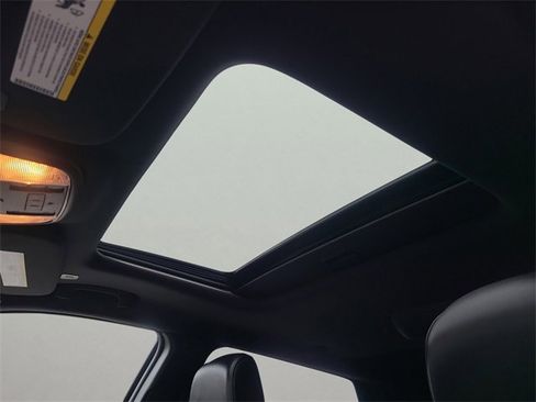 Used 2023 Dodge Durango R/T image 27