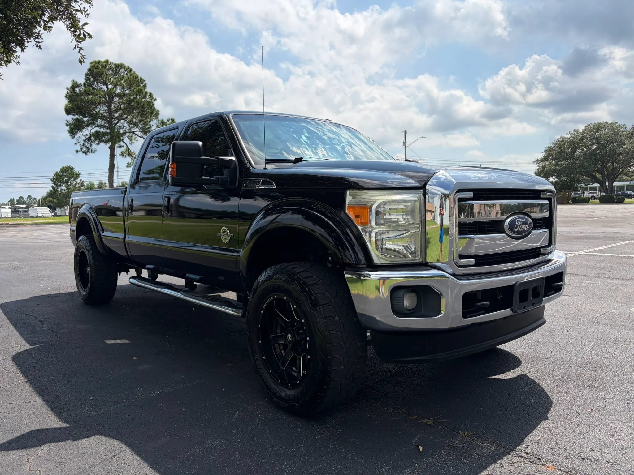 Used 2011 Ford F350 Lariat w/ Lariat Ultimate Pkg AWD/4WD image 9