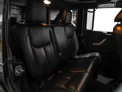 Used 2016 Jeep Wrangler Unlimited Sahara w/ Max Tow Package AWD/4WD image 35
