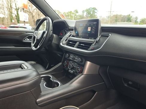 Used 2021 Chevrolet Tahoe Premier w/ Premium Package image 23