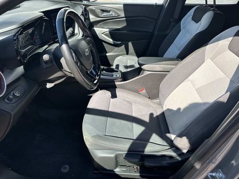 Used 2024 Chevrolet Trax RS w/ Driver Confidence Package FWD image 19