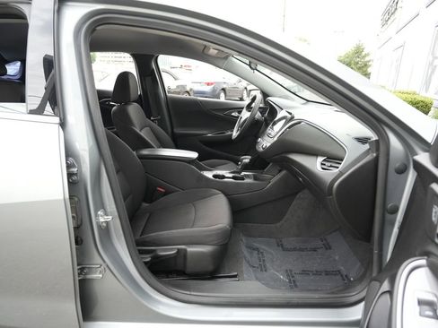 Used 2024 Chevrolet Malibu LT FWD image 30