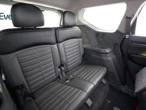 Used 2024 Kia EV9 Land AWD/4WD image 26