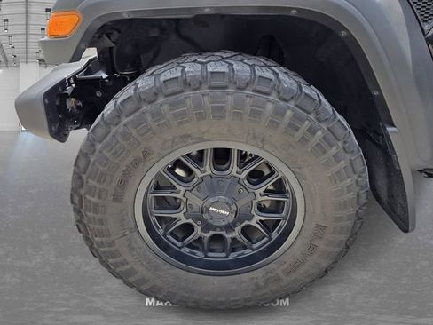 Used 2020 Jeep Gladiator Sport w/ Quick Order Package 24S image 6