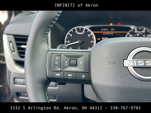 Used 2025 Nissan Rogue SV w/ SV Premium Package image 48