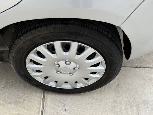 Used 2015 FIAT 500L Pop FWD image 15