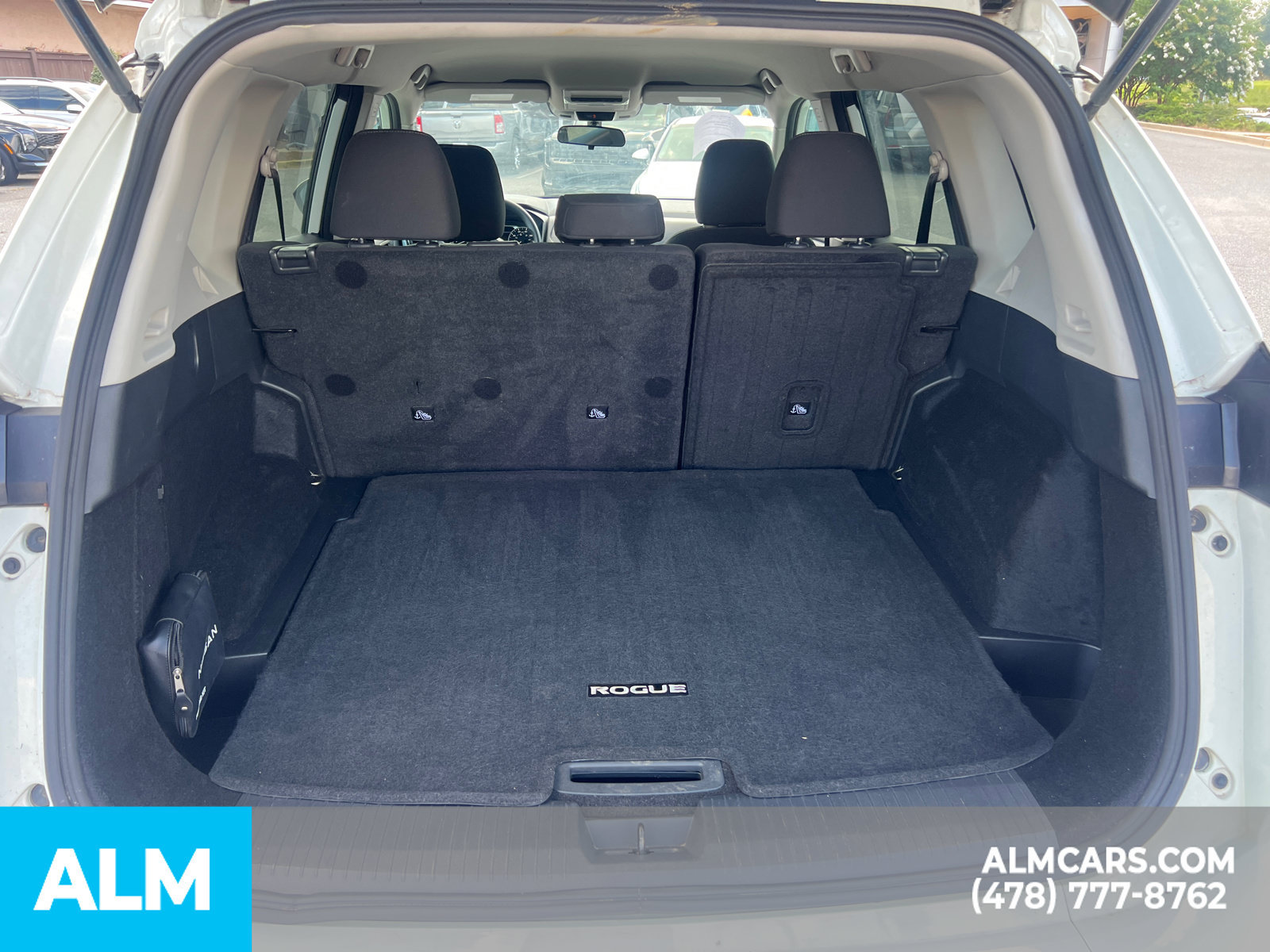 Used 2024 Nissan Rogue S FWD image 21