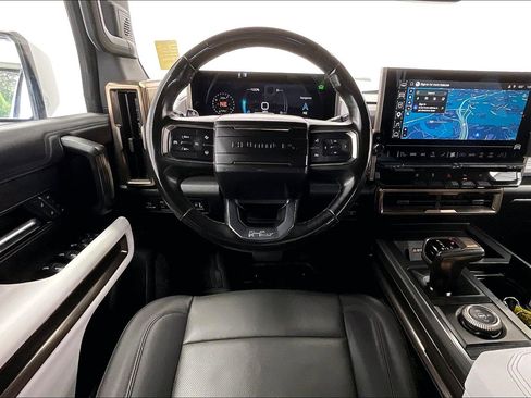 Used 2025 GMC Hummer EV 2X image 4