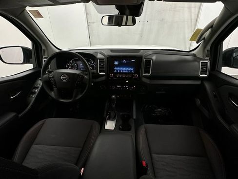 Used 2022 Nissan Frontier SV image 22