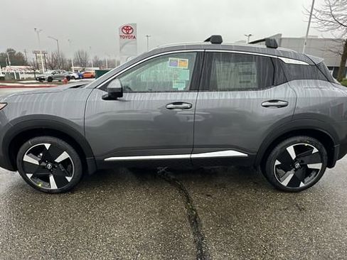 New 2025 Nissan Kicks SR w/ Illumination Package image 8