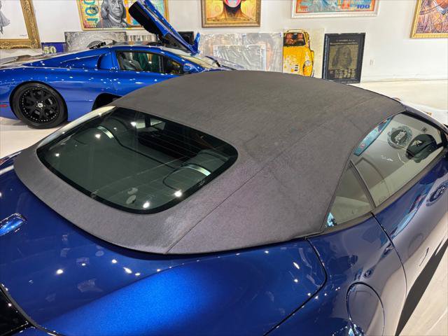 Used 2025 Ferrari Roma Spider RWD image 25
