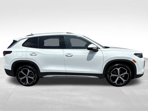 Used 2025 Volkswagen Tiguan SE FWD image 6