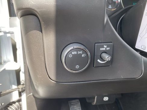 New 2026 Chevrolet Express 3500 Extended RWD image 15