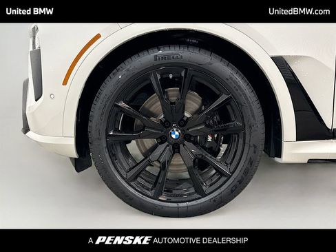 New 2026 BMW X7 xDrive40i image 2
