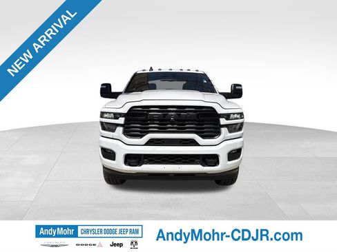 Used 2025 RAM 2500 Big Horn AWD/4WD image 2