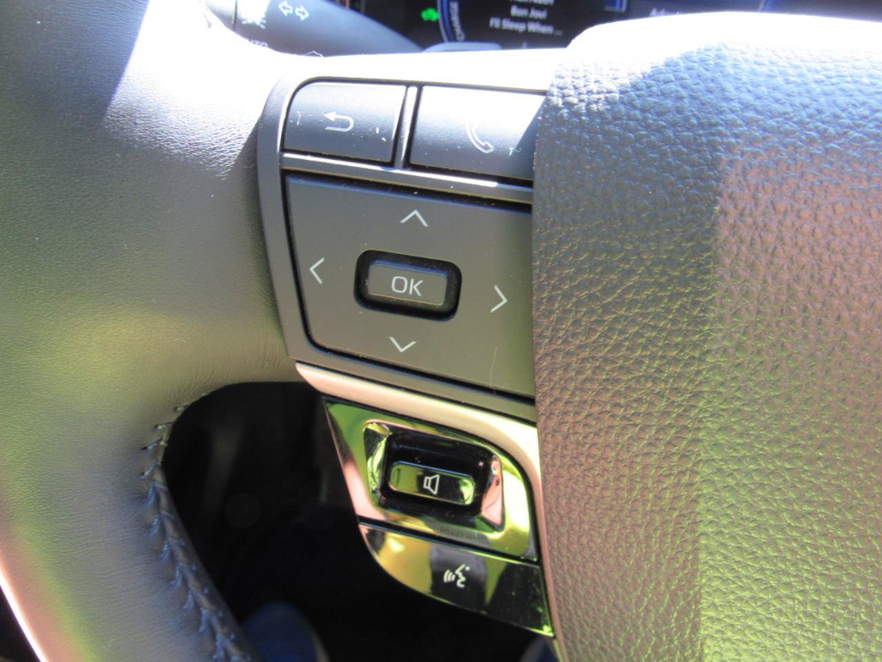 Used 2025 Toyota Camry XSE FWD image 20