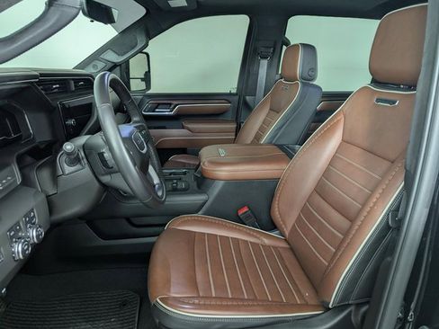 Used 2025 GMC Sierra 2500 Denali Ultimate image 11